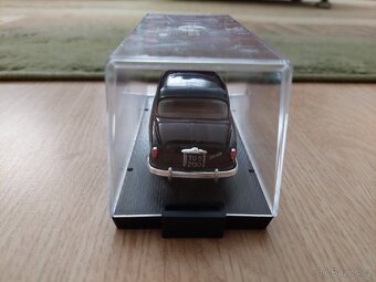 Fiat 1400B 1956 1:43 - BRUMM - 5
