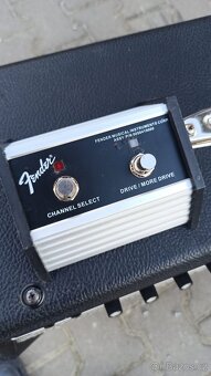 Fender Frontman 212R - 5