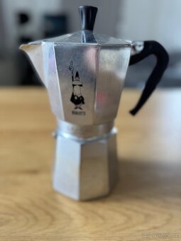 BIALETTI Moka Express - 6 (300 ml) - 5