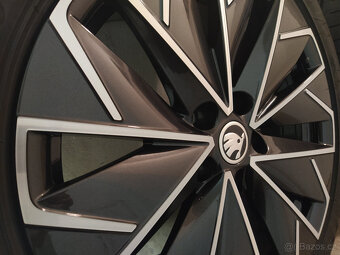 NOVÁ SADA ŠKODA SUPERB 3 PROPUS 235/45/18 94W SEALTECH - 5