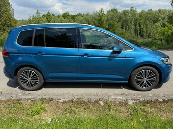 VW Touran Highline 2.0TDi manuál 110kw m.ř.2021 - 5