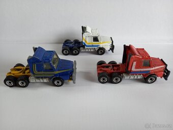 MATCHBOX CONVOY - SCANIA T142 - POZRI DETAILNÉ FOTO - 5