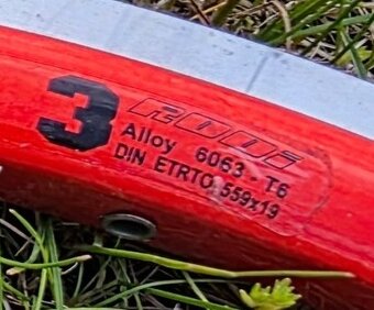 Duralové 26" ráfky VUELTA Airline, červená metalíza - 5