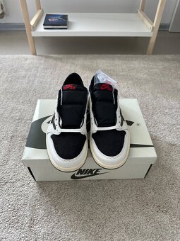 Jordan 1 Retro Low OG SP Travis Scott Olive (Women’s) - 5