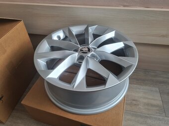 NOVÉ Alu ITALIA 6,0J x 16" ET 35 Kamiq, Scala atd. ORIGINÁL - 5