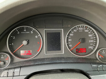 Audi A4 avant 2008 1.6 benzin - 5