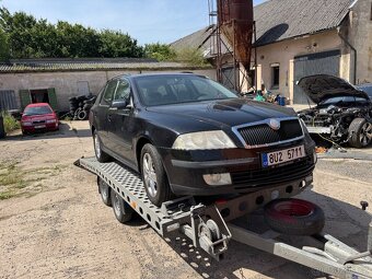 Prodám veškeré náhradní díly z vozu Škoda Octavia 2 kombi r. - 5