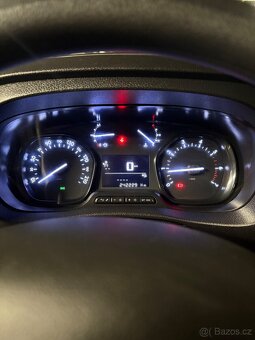 Opel Vivaro - 5