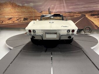 Chevrolet Corvette C2 - 5