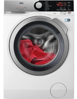 AEG 9kg 1600ot. Autodose, ProSteam, Wi-fi, 5let stará - 5
