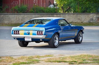 Ford Mustang Fastback z roku 1970 - 5