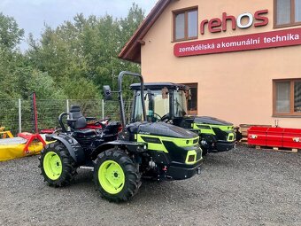 Malotraktor AGT 1060 Turbo, otočné pracoviště, 56 HP - 5