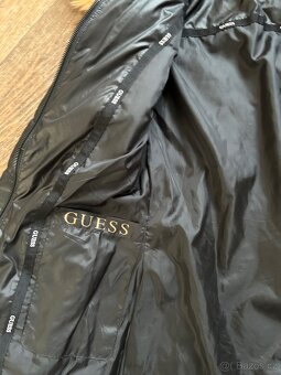 Zimní bunda Guess vel. S - 5