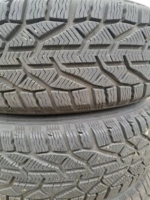 Zimní 215/70 R16 - 5