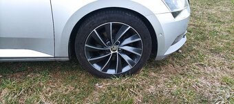 Škoda Superb L&K 2.0 tdi 6.manual 140kw - 5
