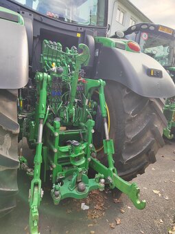 Traktor John Deere 6250R - 5