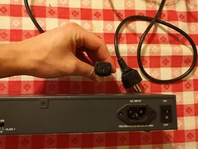 OvisLink Ether FSH16D+ - rychlý Ethernetový switch - 5