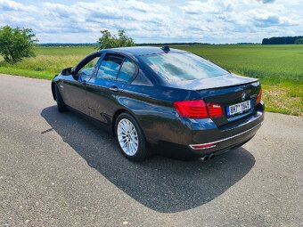 BMW F10 530d BOHATÁ VÝBAVA - 5
