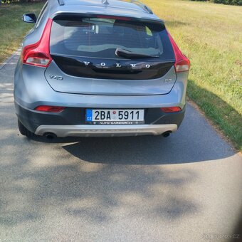 Volvo v40 D3 CROSS country 2.0 110kw - 5