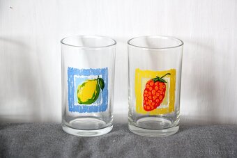 Retro skleničky s malinami a citrony - 5