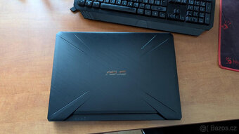 Herní notebook Asus TUF Gaming FX505DV RTX 2060, Ryzen 7 375 - 5