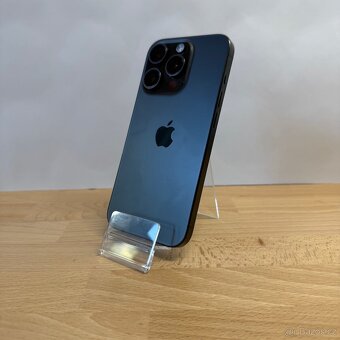 iPhone 15 Pro 256GB, černý, eSIM (12 měsíců záruka) - 5