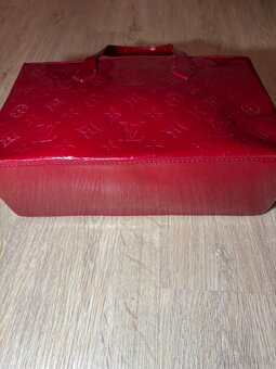 Louis Vuitton Wilshire Vernis – elegantní lakovaná kabelka - 5