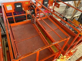 Nůžková plošina JLG 10 RS - 12 metrů - 5