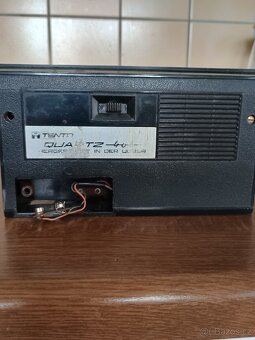 Staré TRANZISTOROVÉ RADIO - QUARTZ 406 - 5
