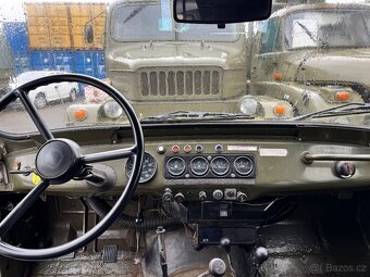 UAZ 469 uloženka z armádních zásob Praha 6 - 5