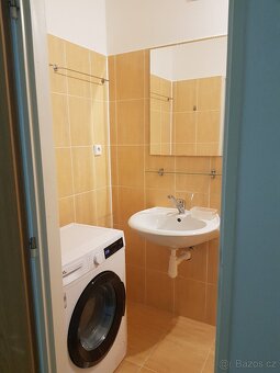 Pronajmu byt 1+1 ve Veselí nad Moravou - 5