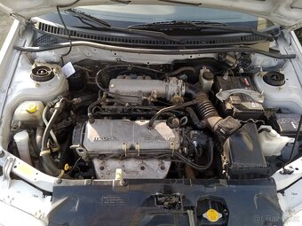 Mazda 323 - 5
