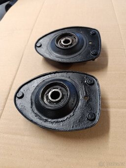 horní uložení tlumiče VW Brouk 1302/1303 - - 5