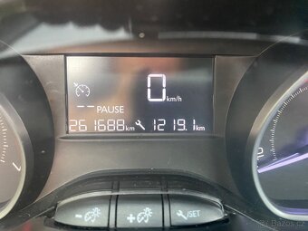 Peugeot 2008 - 5