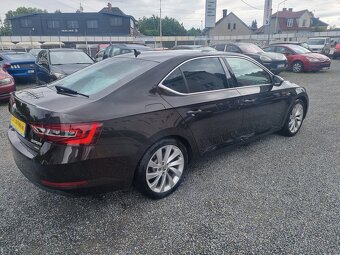 ŠKODA SUPERB laurin/klement 2.0TDi 140KW R.V.2017/DSG 4X4 - 5