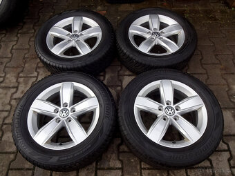 ZÁNOVNÍ ZIMNÍ ORIGINÁL VW 16" 5x112 pneu 205/60R16 - 5