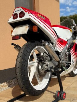 Honda NSR 250R 1988 - 5