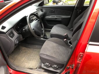 Kia Rio 1.4i - 5