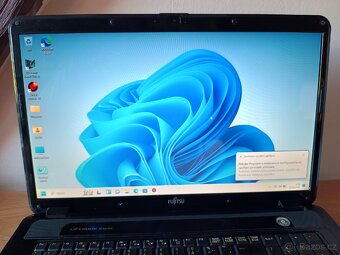 Velký notebook 18,4", Fujitsu, Core i5, 8Gb/256GB SSD + 1TB - 5