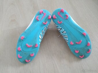 Kopačky zn. Nike vel.34 - 5