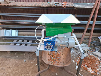 Drtička na stavební sutě, uhlí atd. - 5