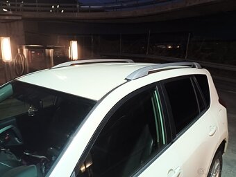 TOYOTA RAV4 - 5
