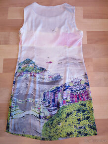 Dámské letní šaty s motivem města a moře - 5