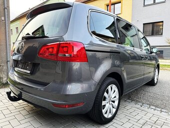 VOLKSWAGEN SHARAN 2.0TDI KŮŽE,KAMERA,XENONY,TAŽNÉ,PANORAMA, - 5