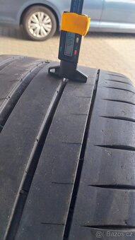 Prodám 2 x letní pneu Michelin 295/35/21 - 5
