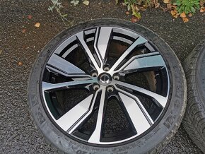 Originální alu kola na Volvo XC40 20" zimní - 5
