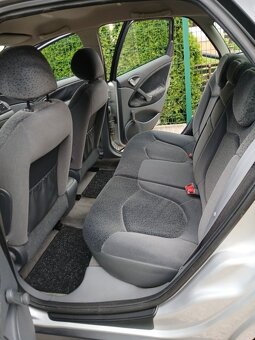 Citroën Sedan C5 1.8 I 16 V - 5