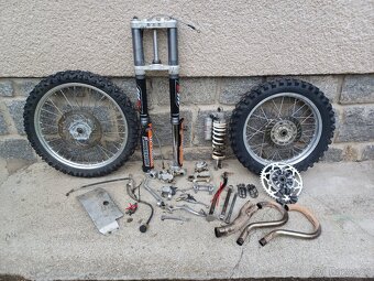 KTM LC4 640 - 620 KOLA, TLUMIČE, PUMPY, BRZDIČE ... - 5