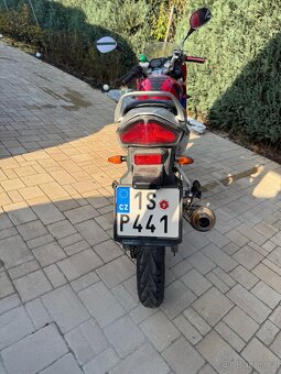 Honda CBR125 R - 5