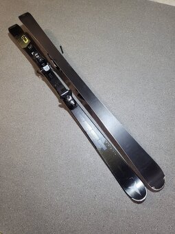 SJEZD. CARV. LYŽE ATOMIC CLOUD C9 REVO 157 CM - 5